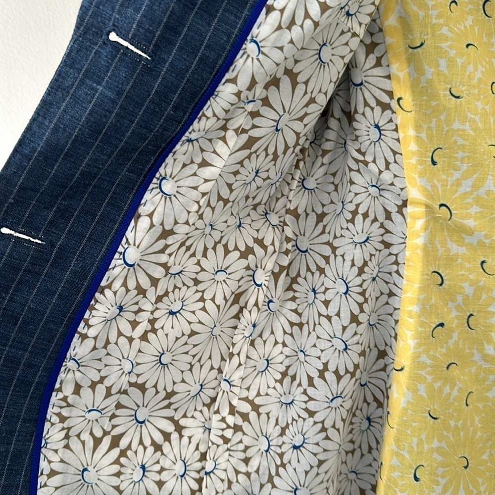 Sonia Bogner Linen/Silk Navy Pinstriped Blazer with Contrasting Cuffs Size 6 - Picture 9 of 13